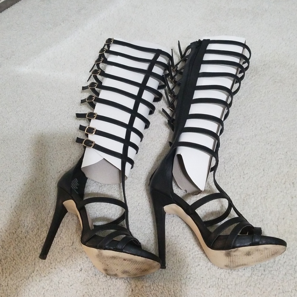Heels - Picture 2 of 4